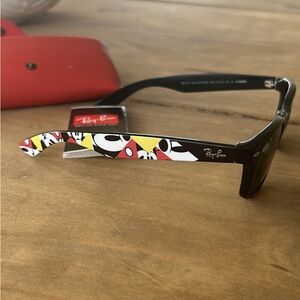 OS Mickey Mouse Rayban sunglasses. 🕶️